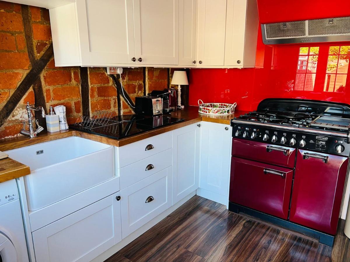 Bridewell Cottage In The Heart Of Tenterden - Pass The Keys Exteriér fotografie